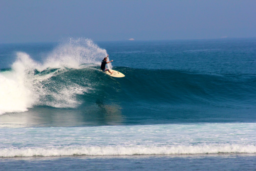 Julius Surfing Indo